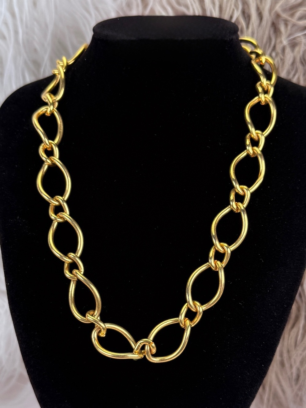 Vintage Anne Klein Goldtone Oversized Oval Link Toggle Statement Necklace